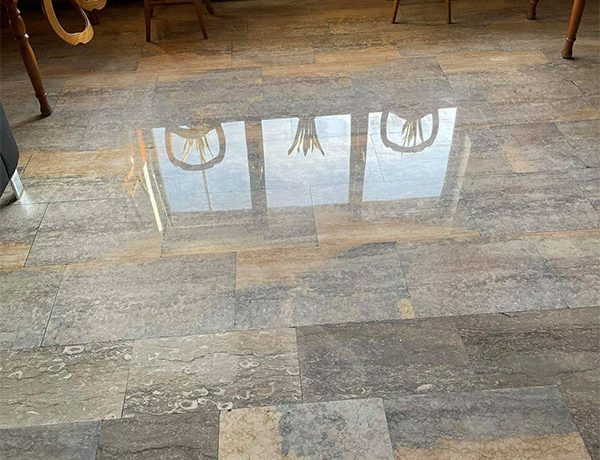 received_1008655796626026_600x800